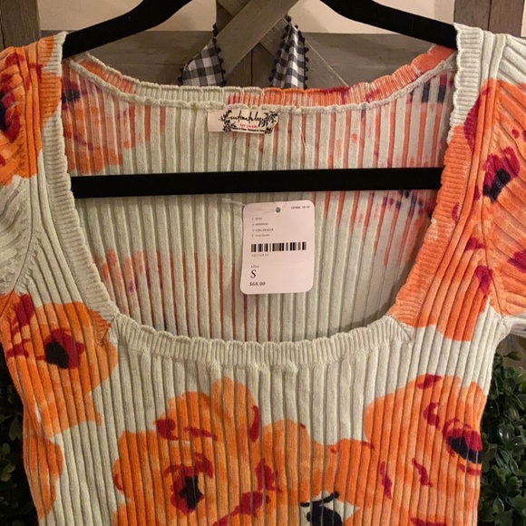 NWOT Free People bodysuit. Size small - Picture 3 of 4